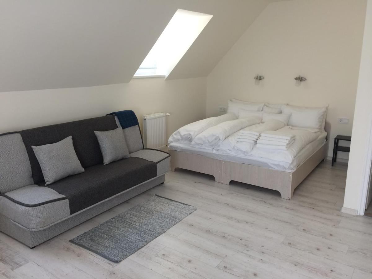 Harmonia Panzio Apartment โบกาช ภายนอก รูปภาพ