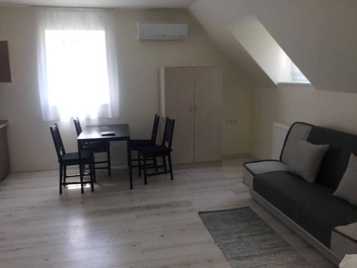 Harmonia Panzio Apartment โบกาช ภายนอก รูปภาพ