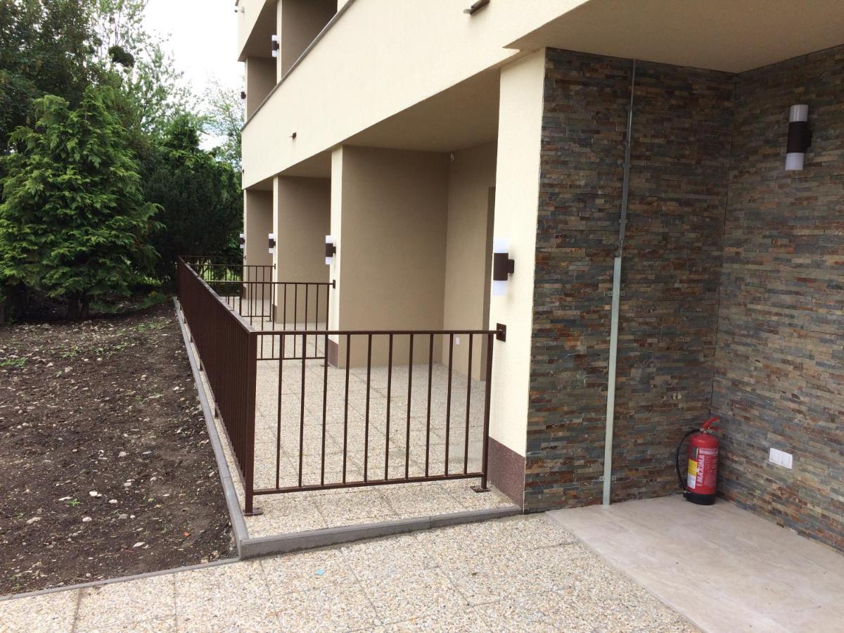 Harmonia Panzio Apartment โบกาช ภายนอก รูปภาพ