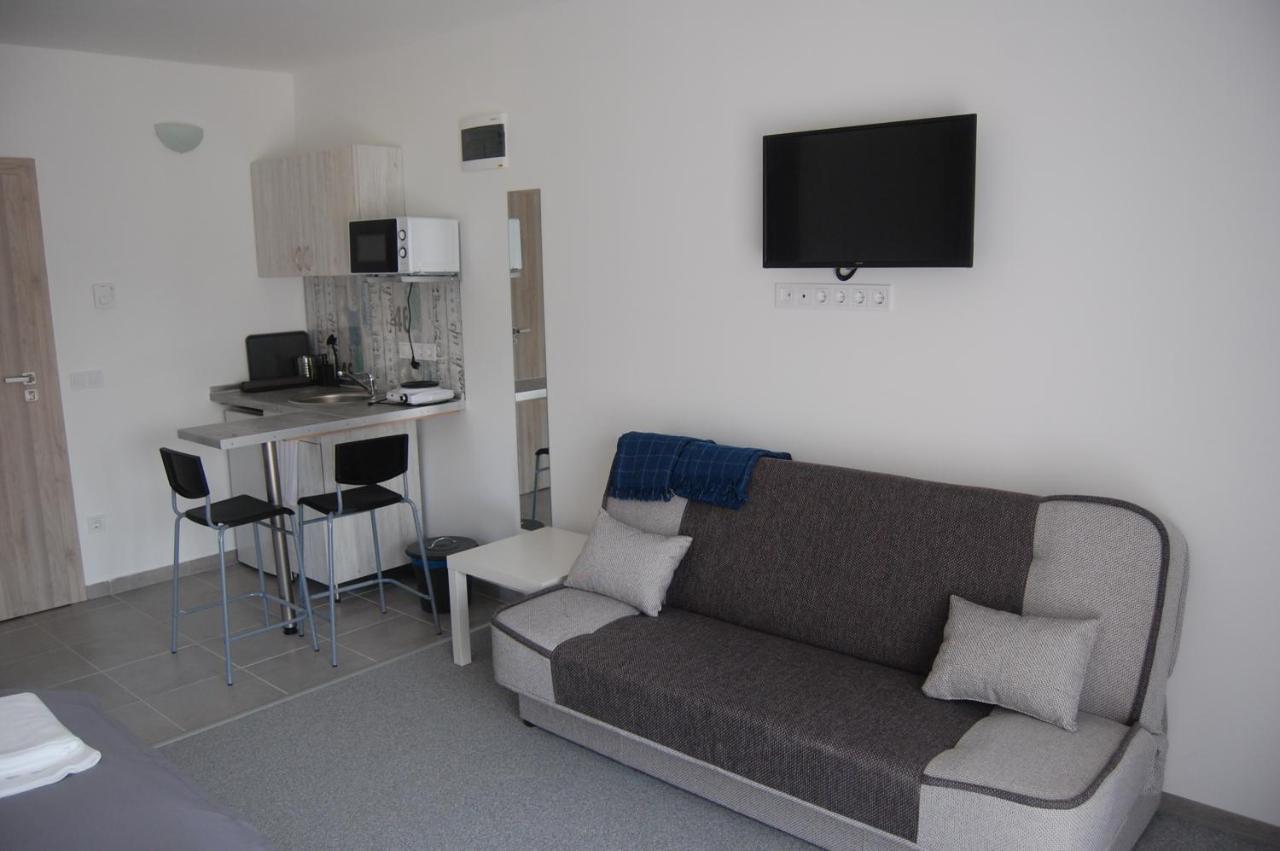 Harmonia Panzio Apartment โบกาช ภายนอก รูปภาพ