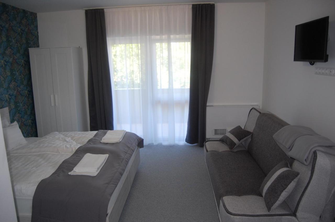 Harmonia Panzio Apartment โบกาช ภายนอก รูปภาพ