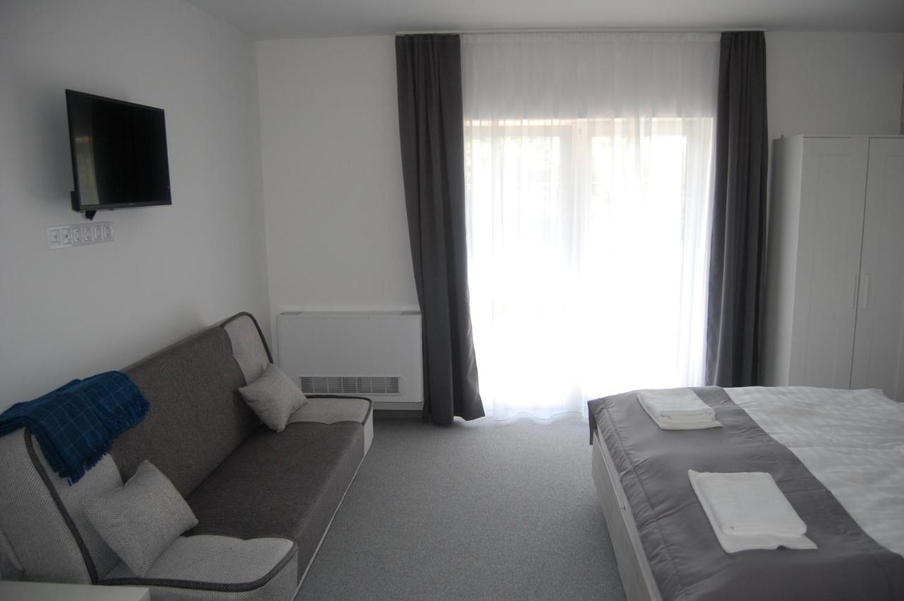 Harmonia Panzio Apartment โบกาช ภายนอก รูปภาพ