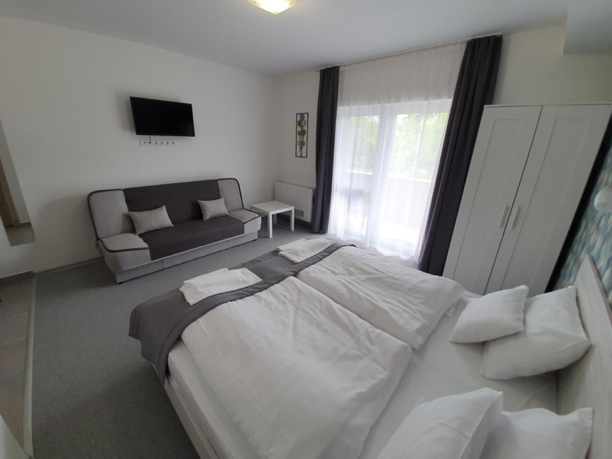 Harmonia Panzio Apartment โบกาช ภายนอก รูปภาพ