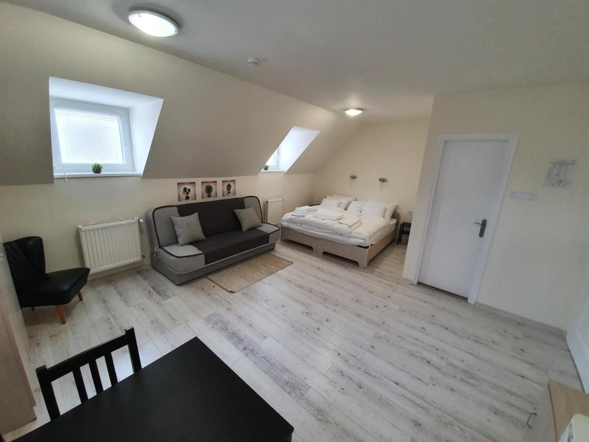 Harmonia Panzio Apartment โบกาช ภายนอก รูปภาพ