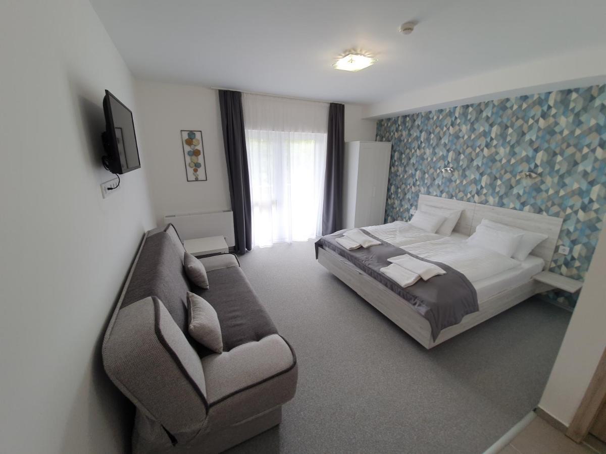Harmonia Panzio Apartment โบกาช ภายนอก รูปภาพ
