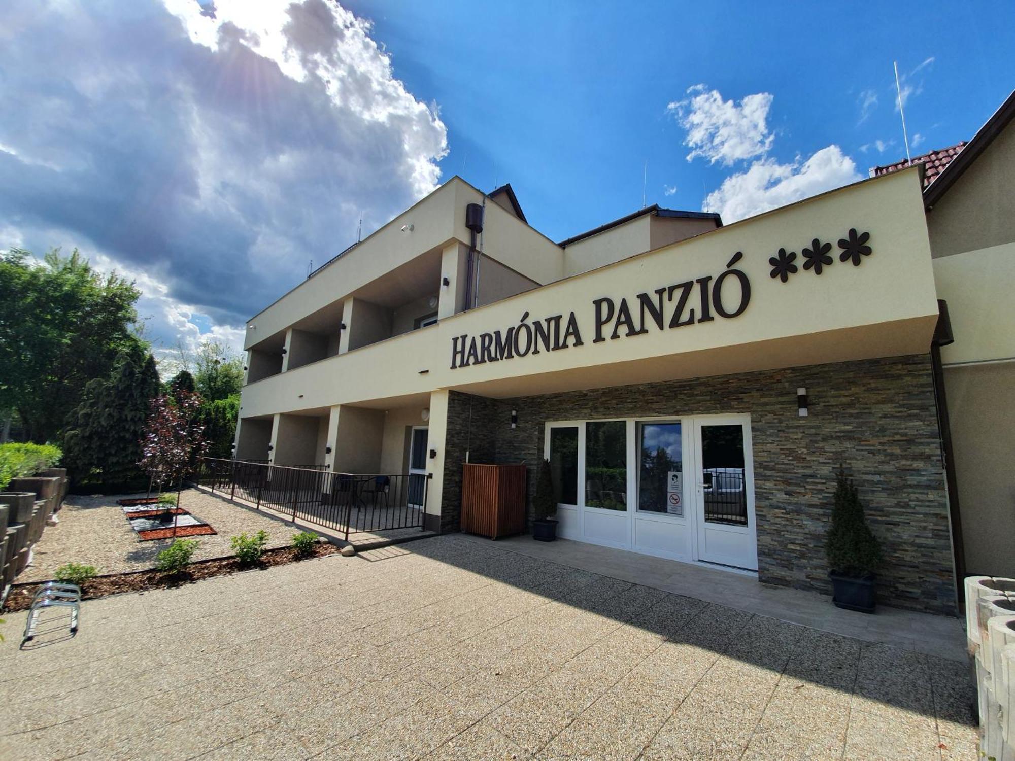 Harmonia Panzio Apartment โบกาช ภายนอก รูปภาพ