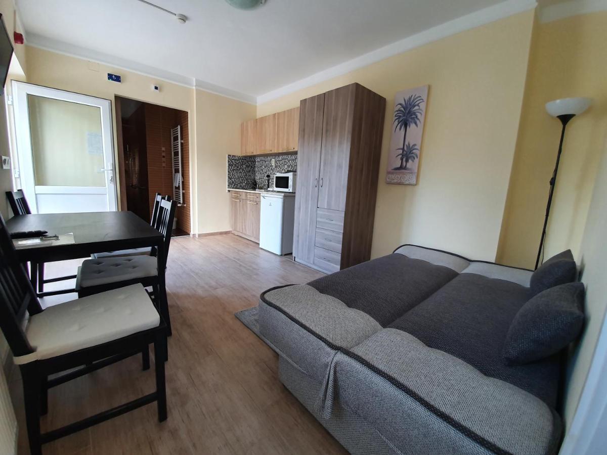 Harmonia Panzio Apartment โบกาช ภายนอก รูปภาพ